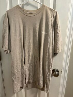 Simms Men's Short Sleeve Crew Tee in Sandstone Beige